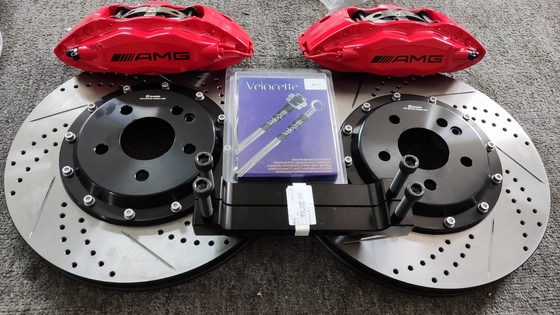 বেঞ্জ GLA W117 / Brembo F50 এর জন্য 4 পিস্টন কার ব্রেক ক্যালিপার কিটস রিম সাইজ R17 ফিট